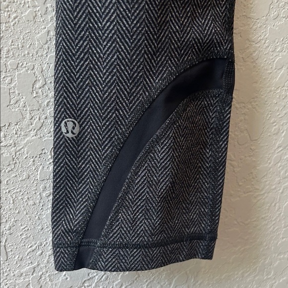 Lululemon Athletica Lululemon Run Inspire Crop II All Luxtreme - Picture 5 of 11